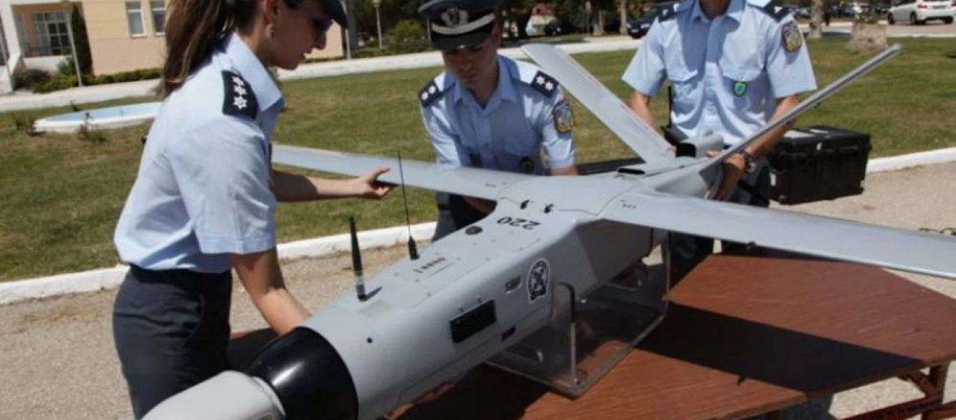 Drone της ΕΛ.ΑΣ. κατέπεσε στα Εξάρχεια: Κατάρριψη ή τεχνικό πρόβλημα;